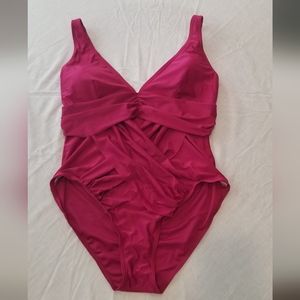 NEW Women's One Piece Swimsuit NWOT